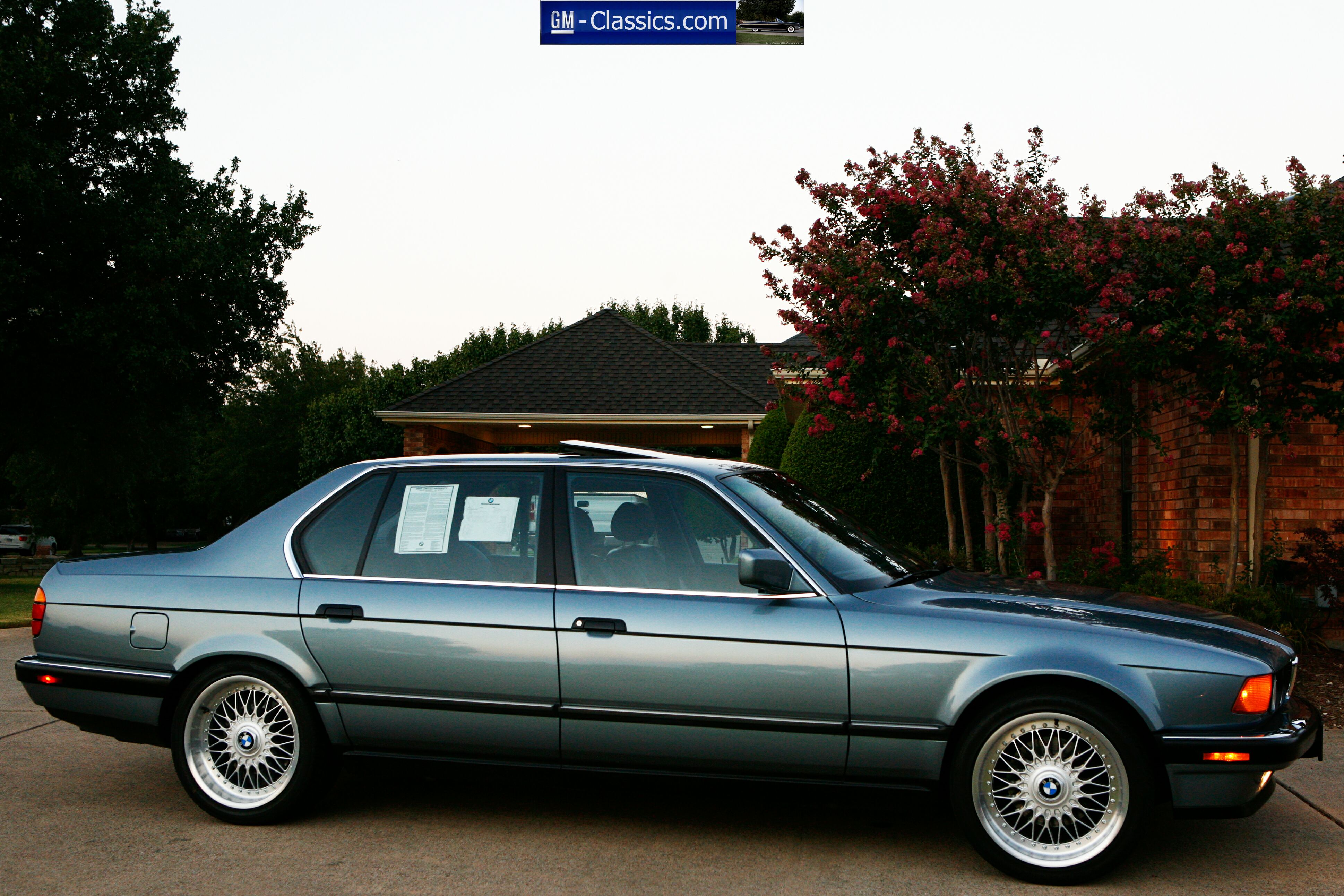 bmw 750il 
